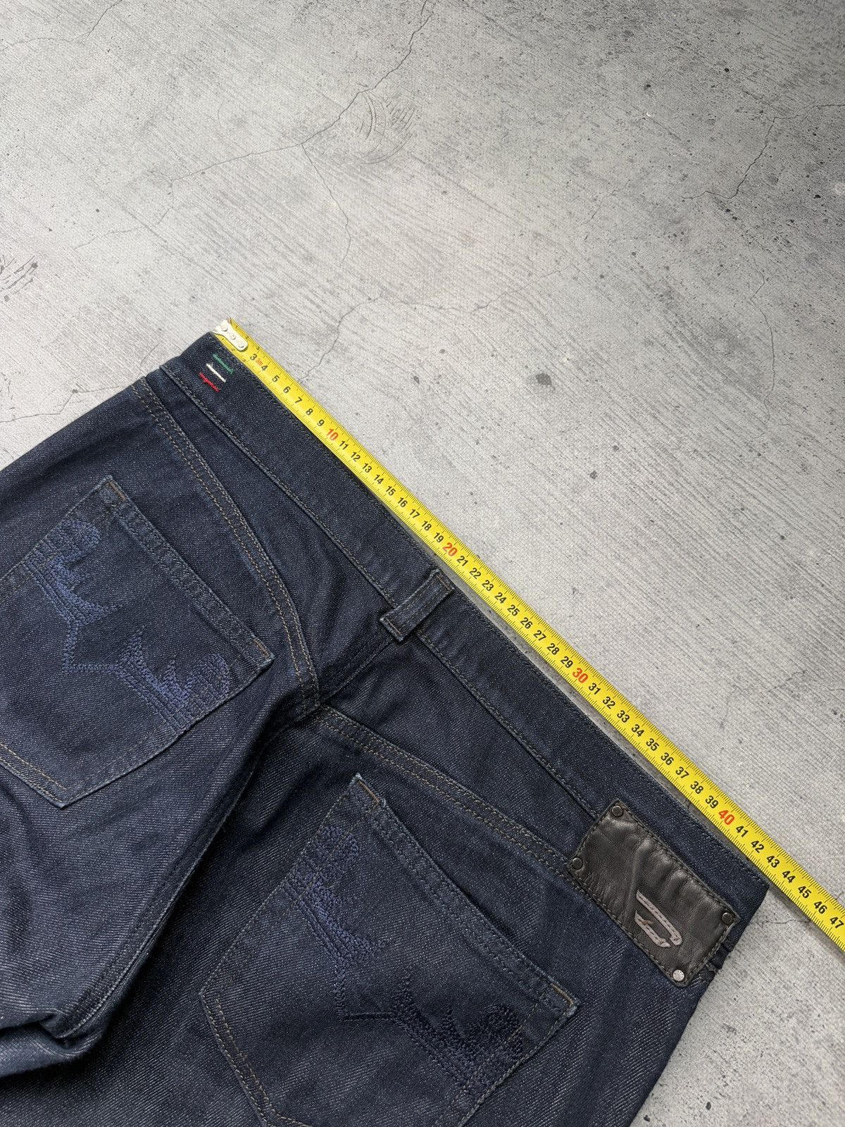 Diesel Vintage Diesel Low rise Faded Jeans Y2K 2000s Size 32" / US 10 / IT 46 - 11 Thumbnail