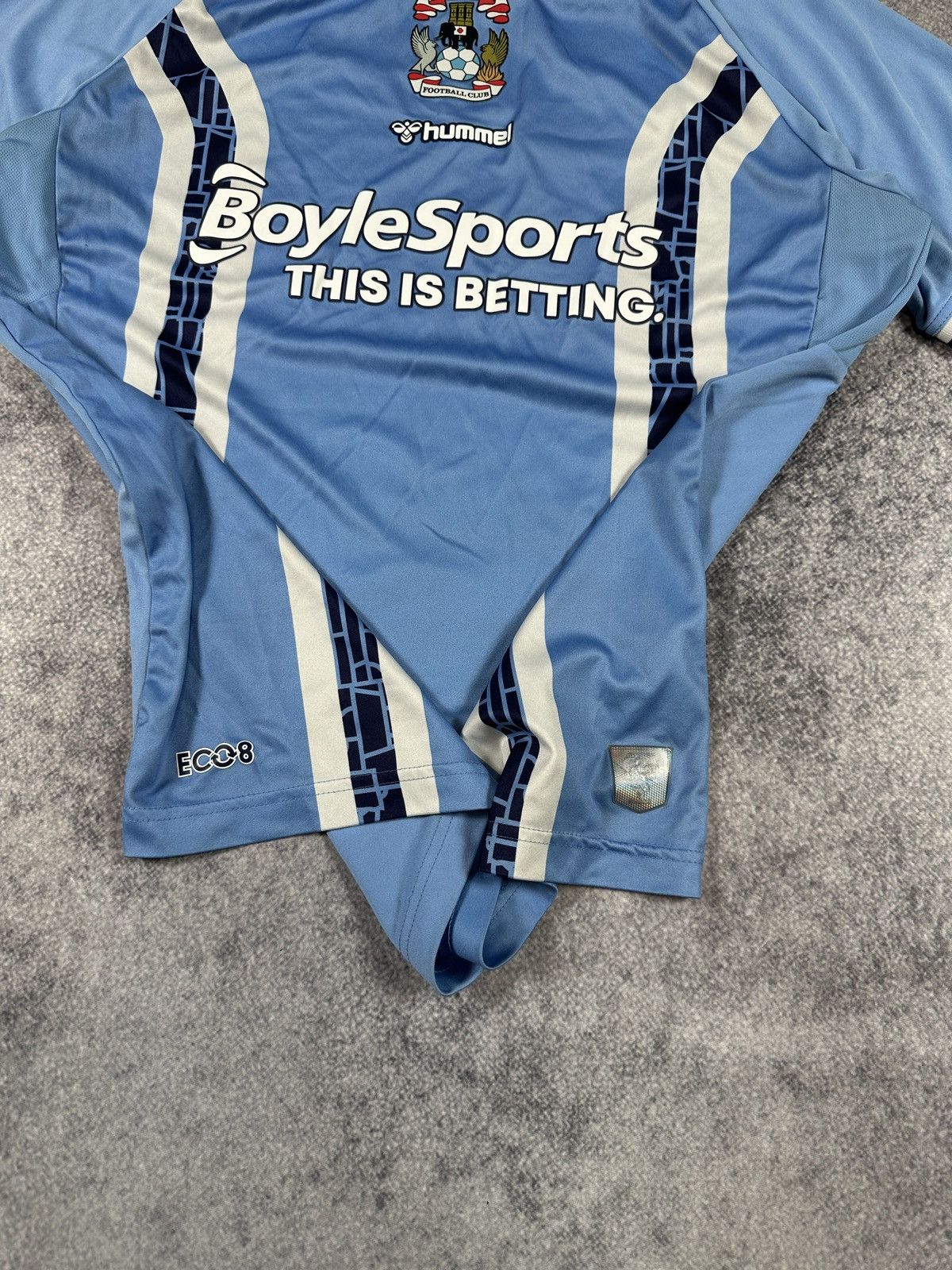 Hummel Vintage Hummel Coventry City Soocer Jersey Streetwear Rare L Size US L / EU 52-54 / 3 - 3 Thumbnail