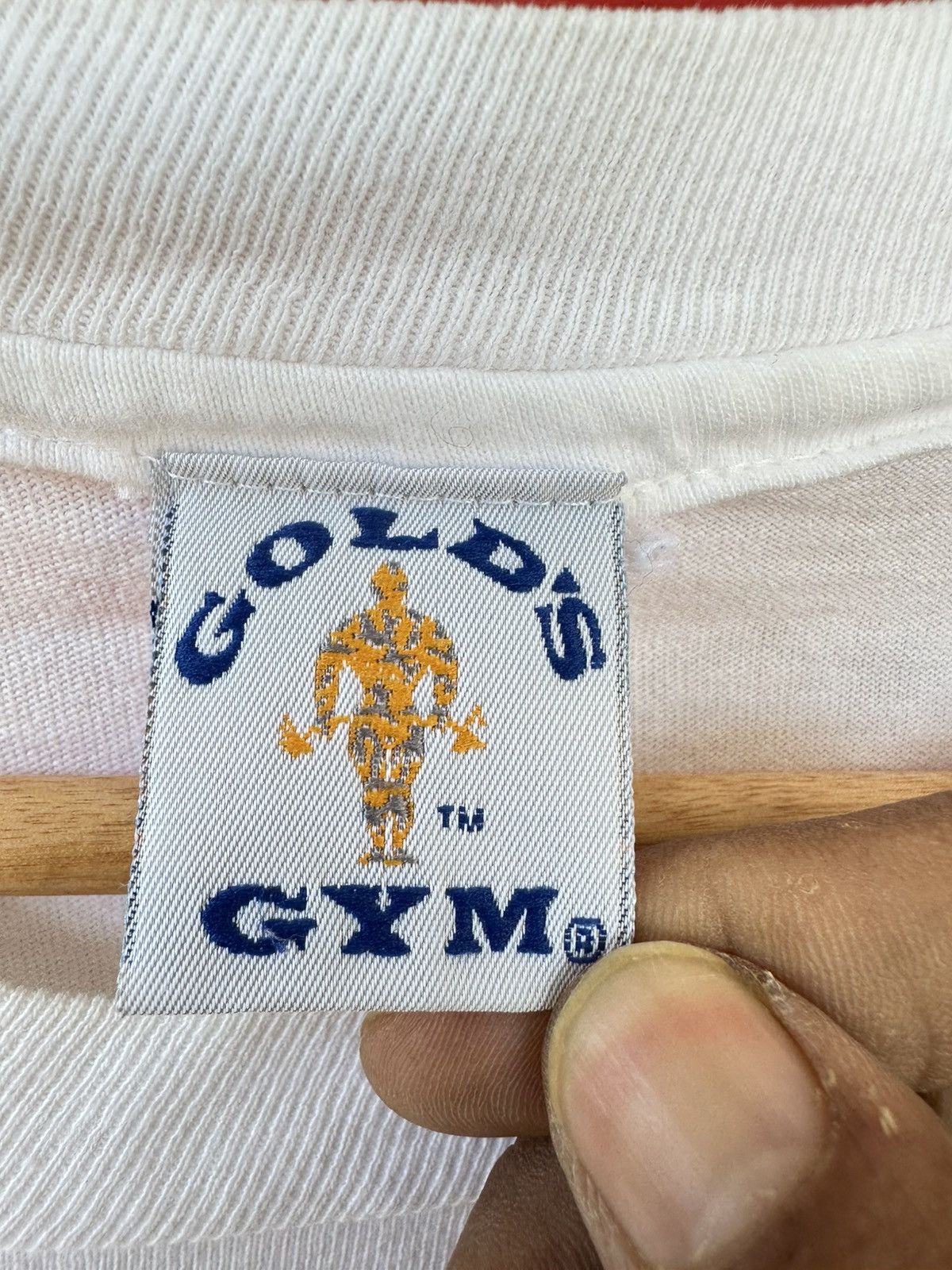 Vintage Vintage 90s Gold’s Gym Hawaii Tee Size US L / EU 52-54 / 3 - 5 Thumbnail