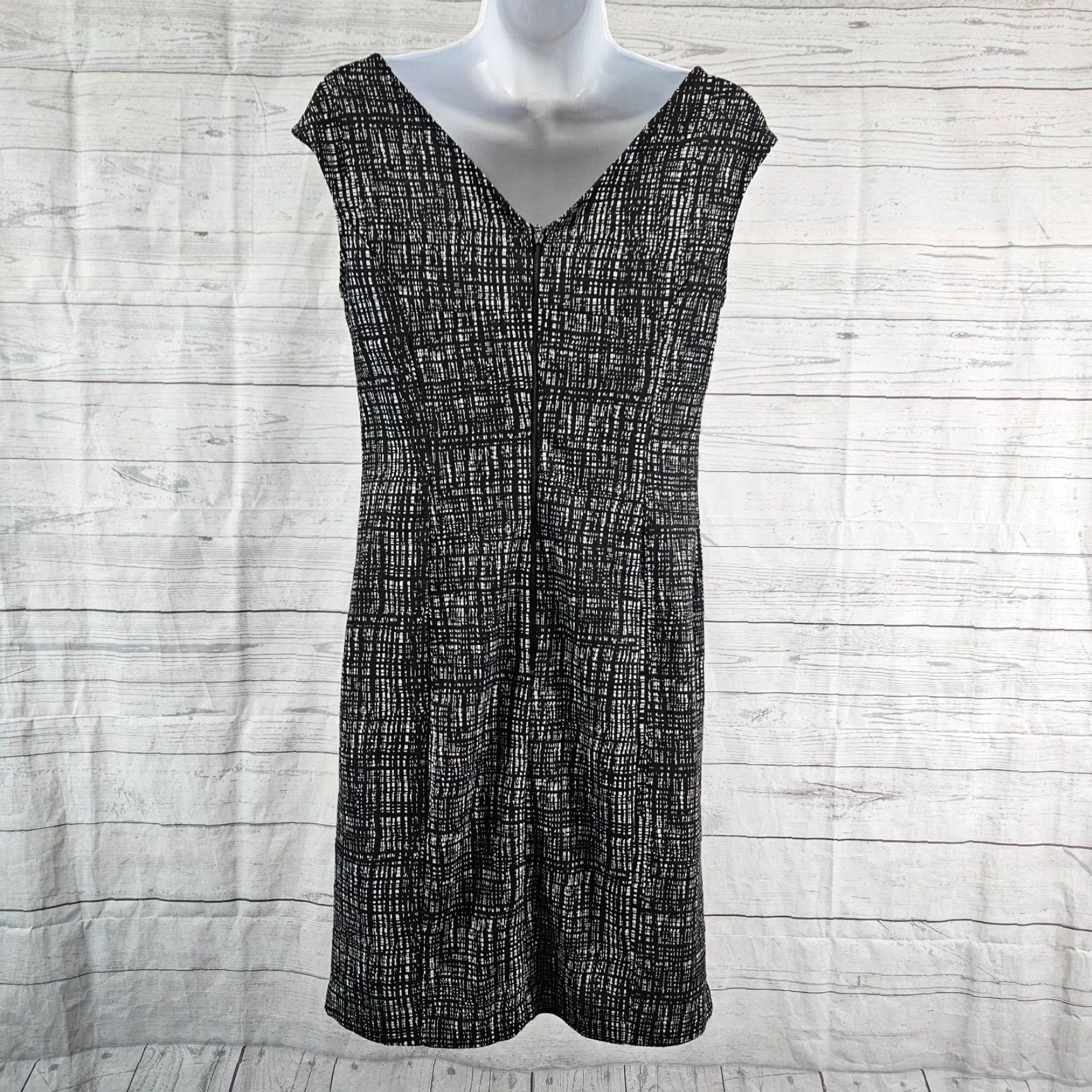 Ann Taylor Ann Taylor Womens Dress Sleeveless Black Draped Neck Size 2 Sheath Short Polyester Blend Womens B. Size XS / US 0-2 / IT 36-38 - 4 Thumbnail