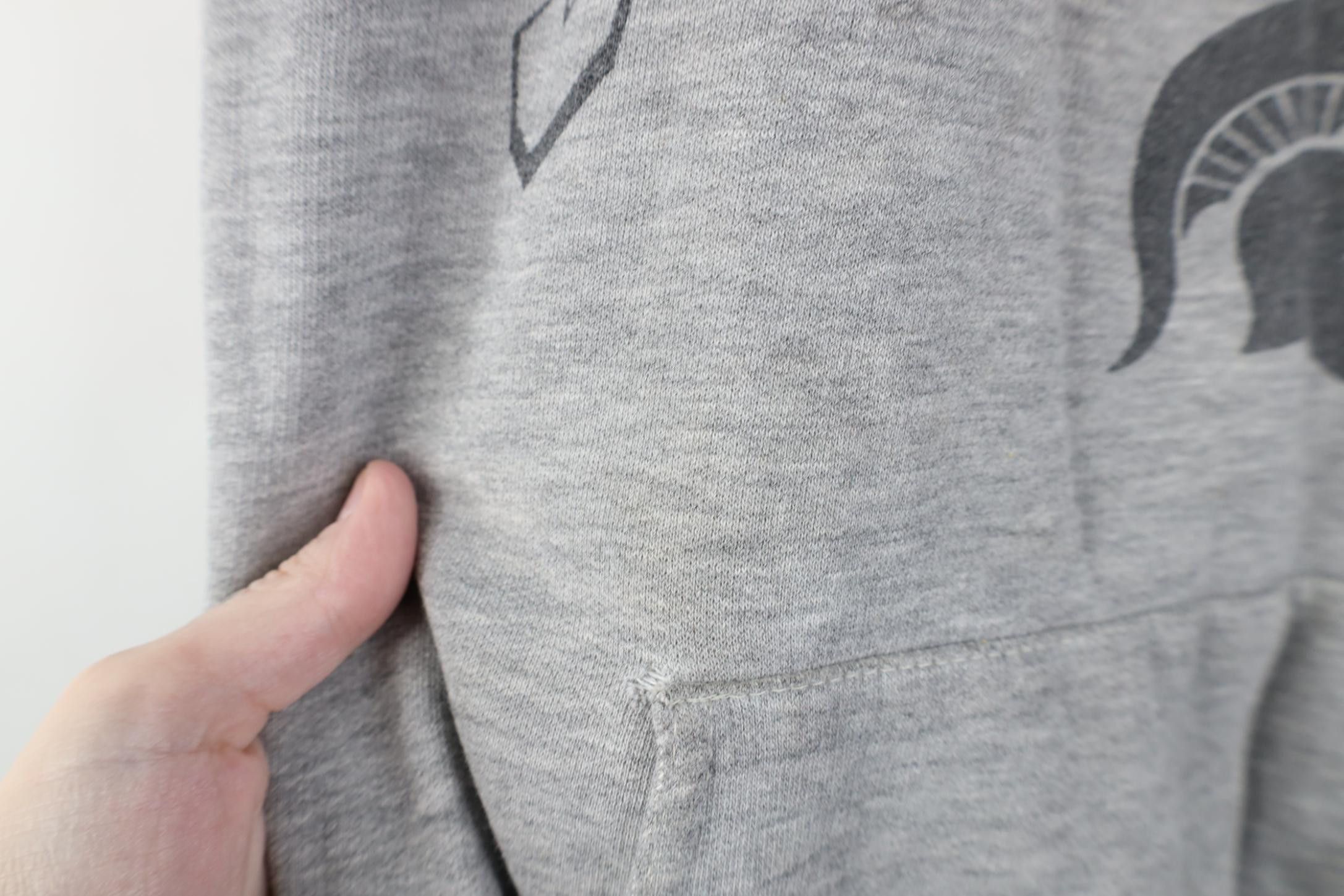 Vintage Vintage 90s Michigan State University Hoodie Sweatshirt Gray Size US S / EU 44-46 / 1 - 6 Thumbnail