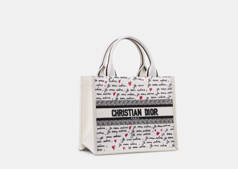 Dior o1w1db10325 Size: OS / M1325CZ Small Tote Bag in White Size ONE SIZE - 1 Thumbnail