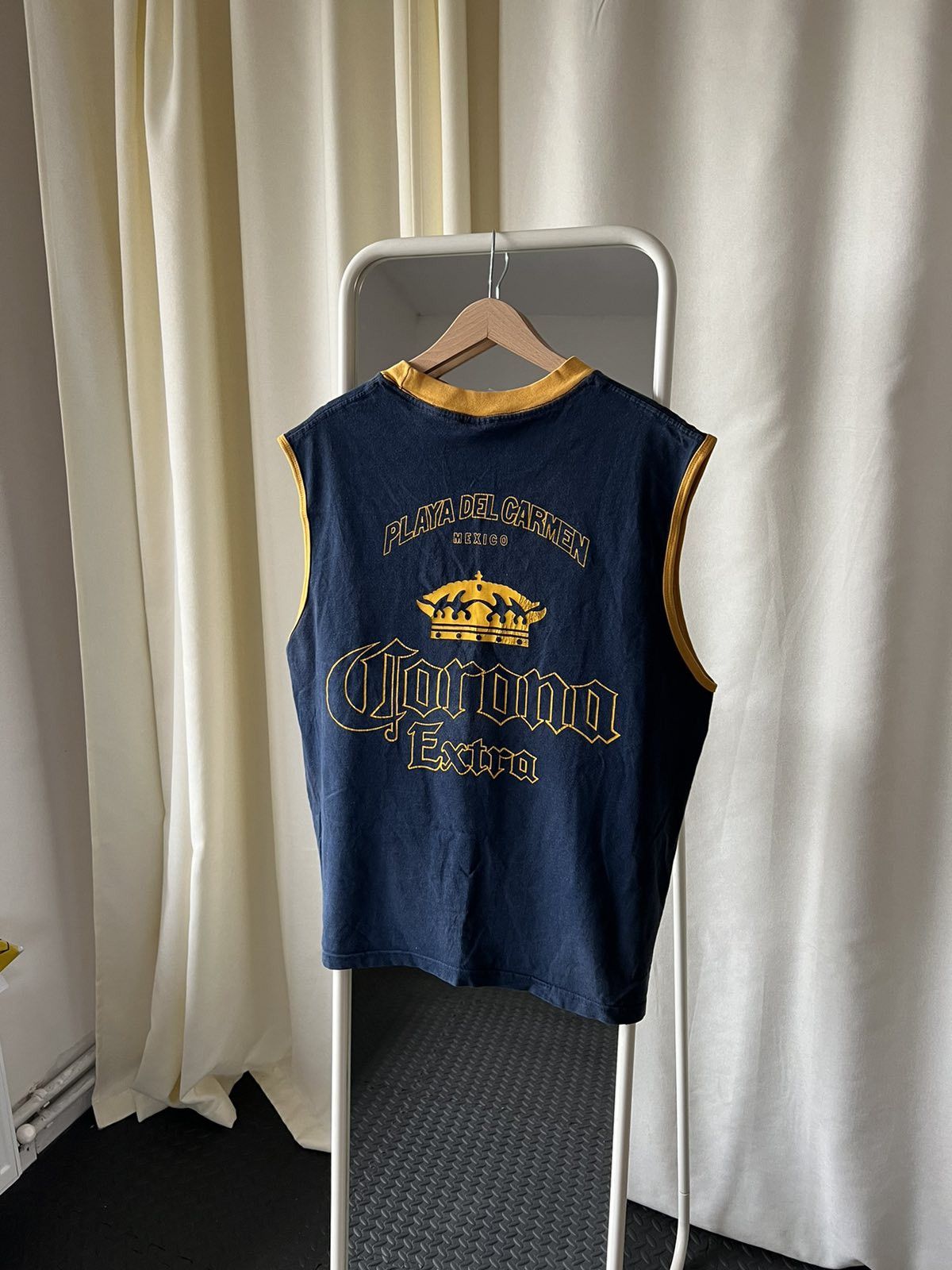 Vintage Vintage 90s corona beer lime time T-shirt Sz XXL Size US XXL / EU 58 / 5 - 1 Thumbnail