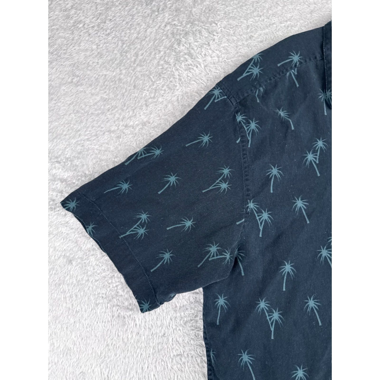 Vintage WfF Shirt Men 2XL Blue Floral Palm Tree 100% Silk Hawaiian Beach Pocket Size US XXL / EU 58 / 5 - 3 Thumbnail