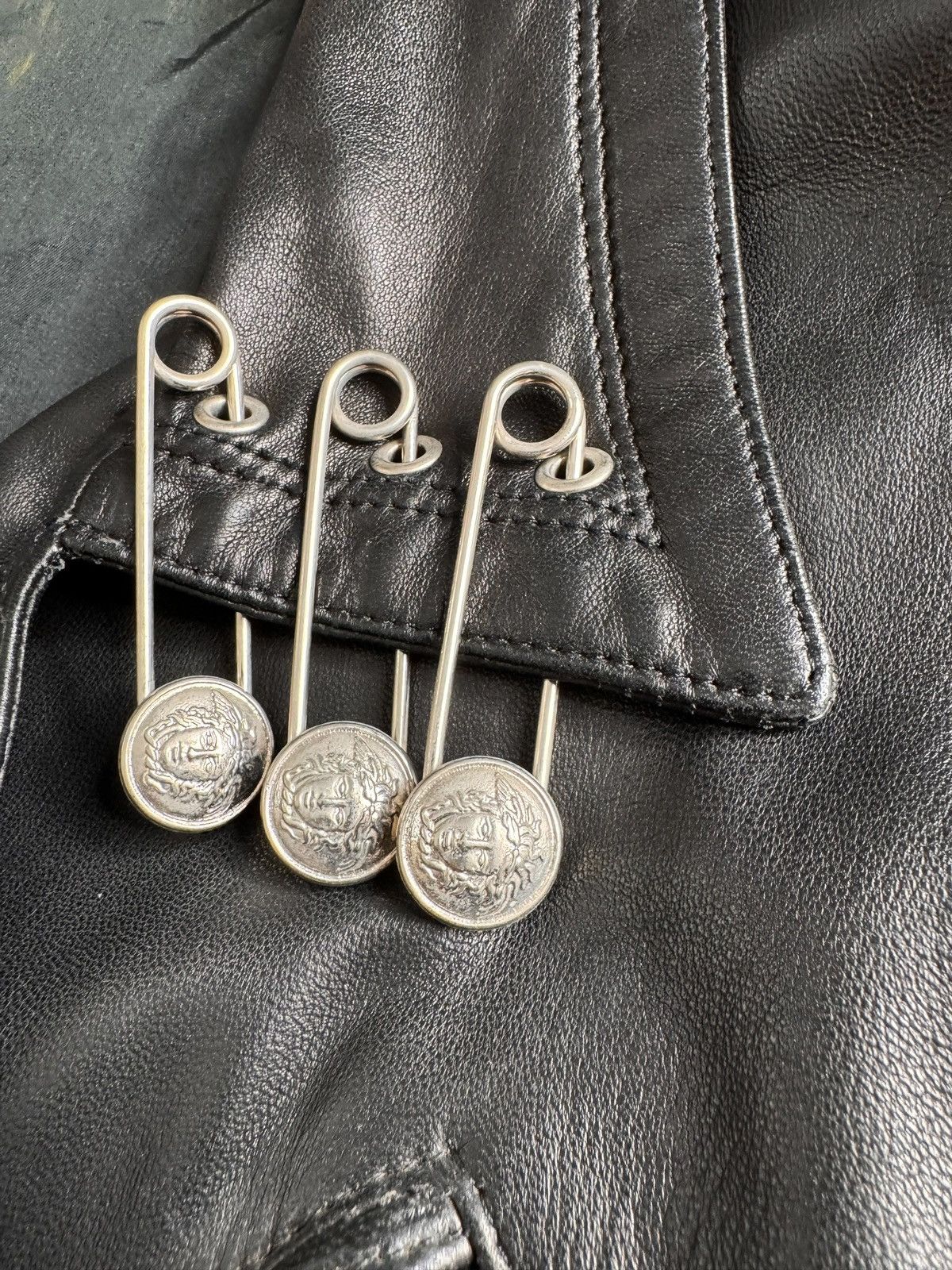 Versace Gianni Versace SS 94 leather Medusa safety pin biker jacket Size M / US 6-8 / IT 42-44 - 2 Thumbnail
