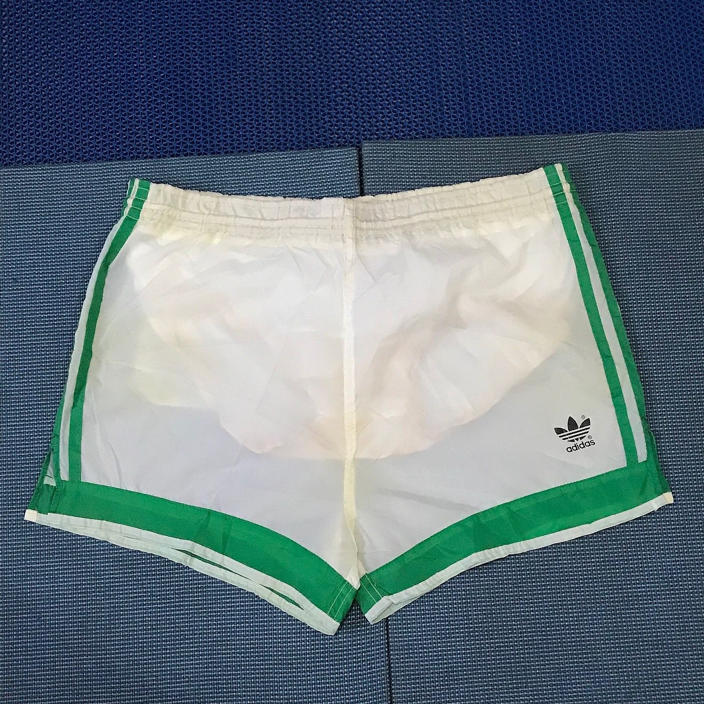 Adidas Vintage adidas Short Pants Classic white green Classic Size US 34 / EU 50 - 1 Thumbnail