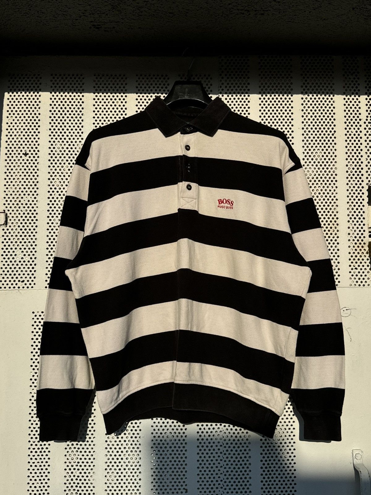 Hugo Boss × Vintage Vintage Hugo Boss Golf Big Logo Longsleeve Rugby Polo Shirt Size US XL / EU 56 / 4 - 2 Thumbnail