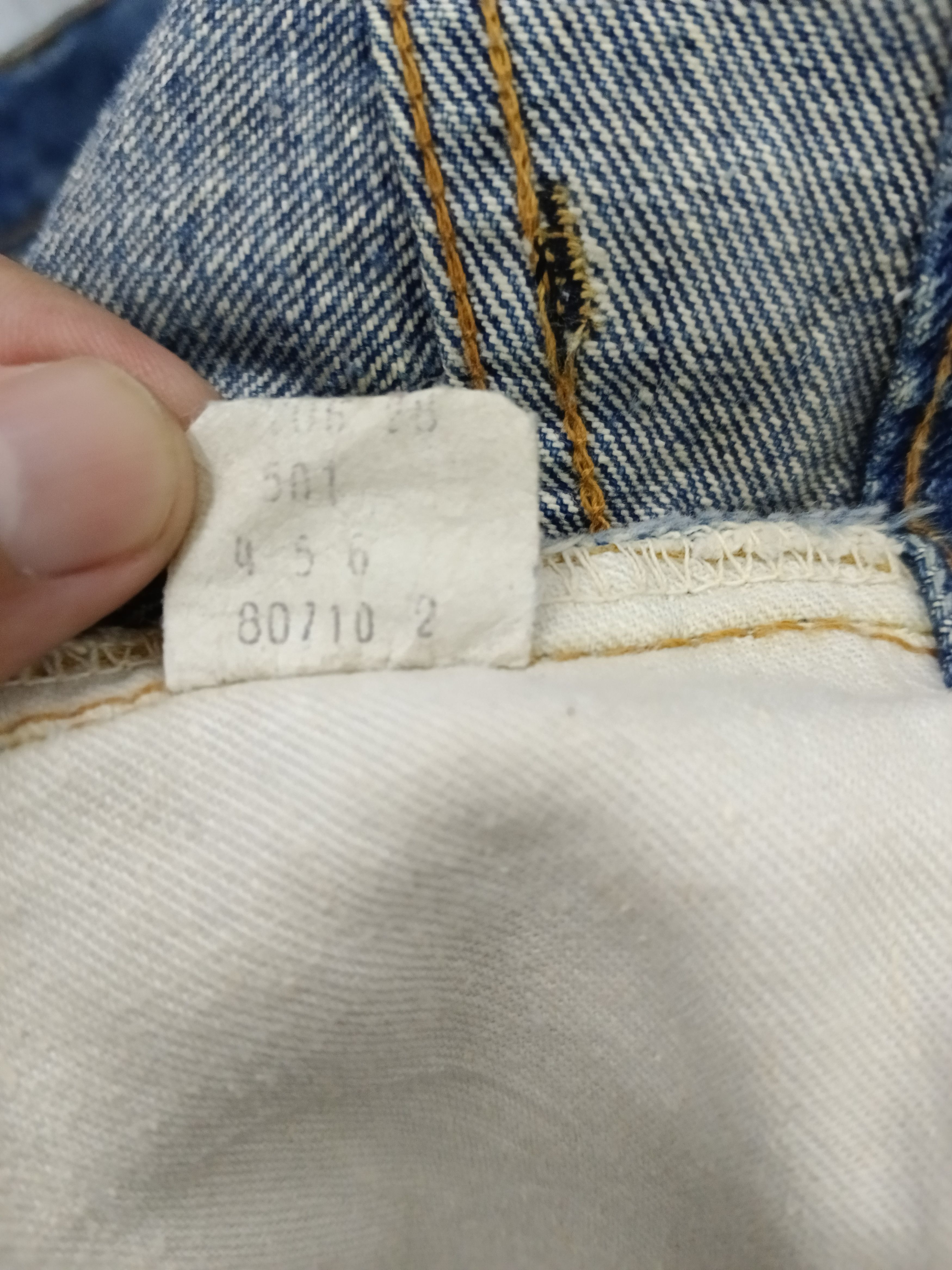 Levi's TRUE VINTAGE COLLECTOR ITEM RARE SIZE 70s 501 SELVEDGE Size US 44 / EU 60 - 11 Thumbnail