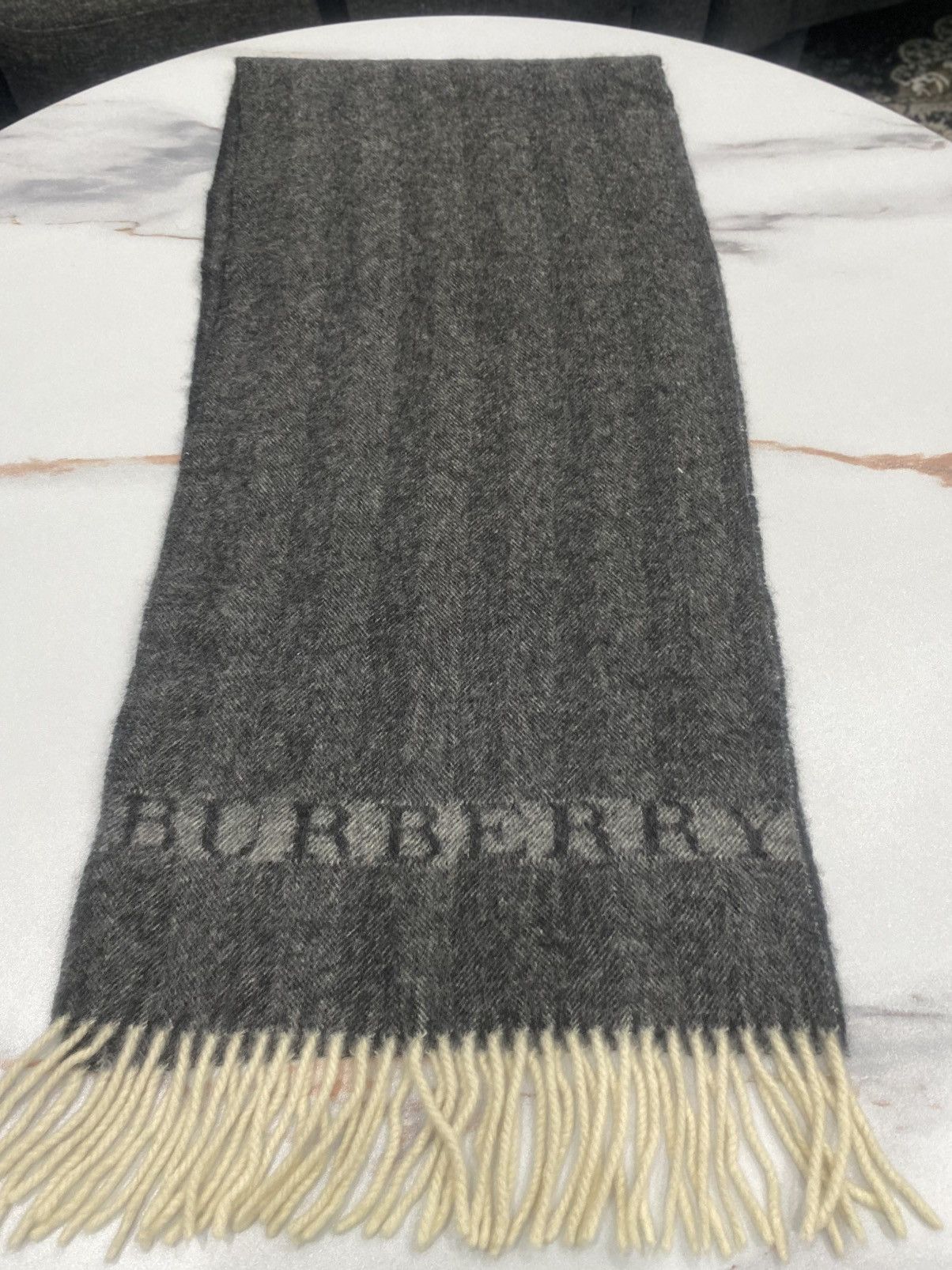 Burberry Burberry London 100% Cashmere (code:A) Size ONE SIZE - 4 Thumbnail