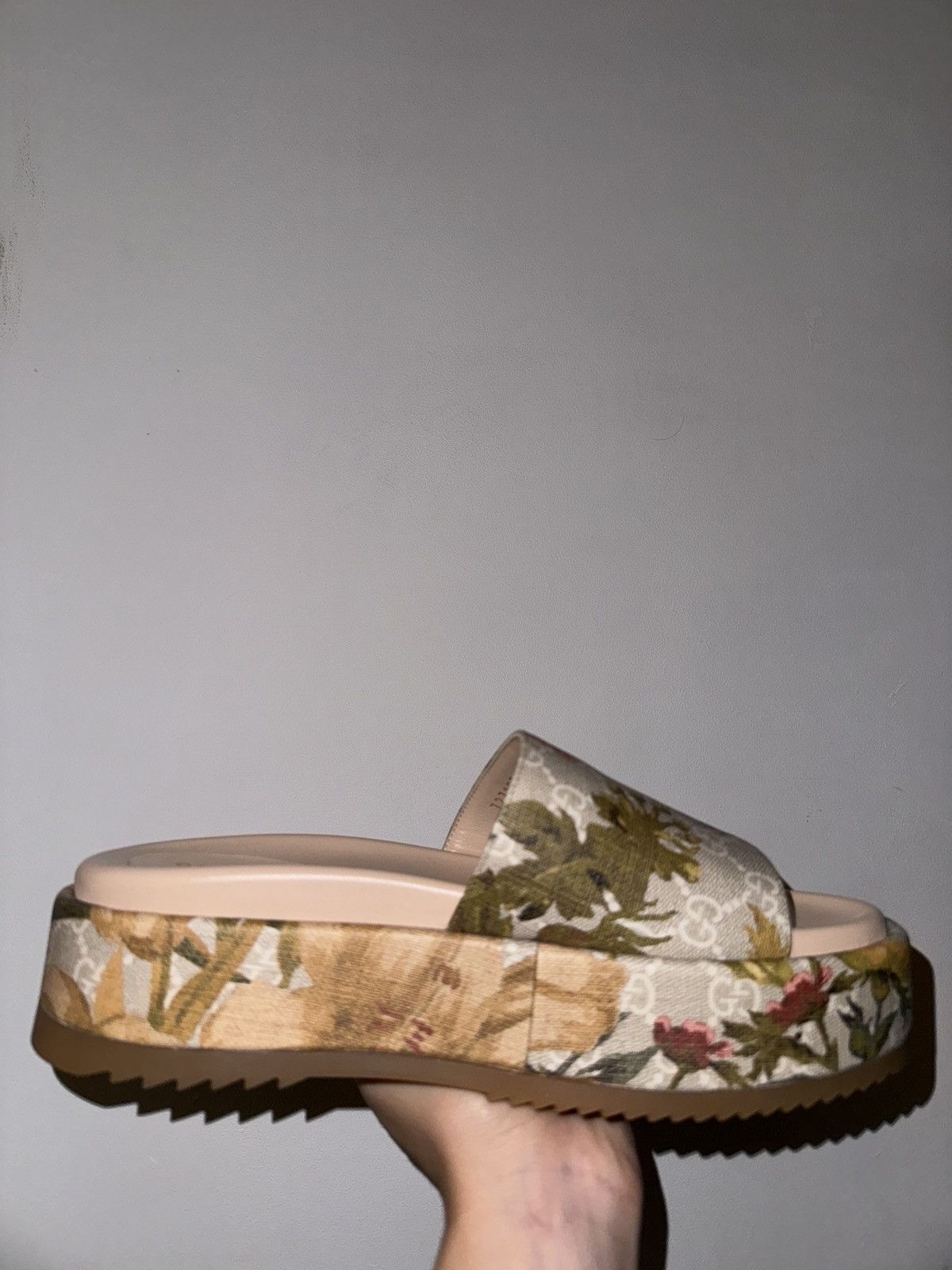 Gucci Gucci Scandal Flower Size US 8.5 / IT 38.5 - 5 Thumbnail