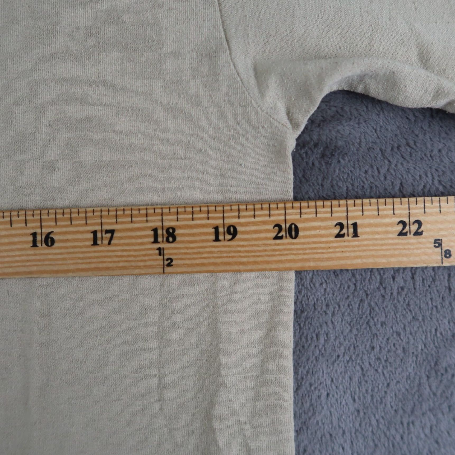 Vintage VINTAGE Duke 90s Graphic Tee T-Shirt Mens L Beige Single Stitch USA Made Size US L / EU 52-54 / 3 - 5 Thumbnail
