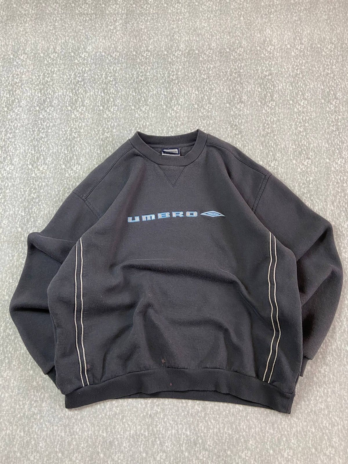 Vintage Umbro Big Logo Crewneck Sweatshirt in Gray, Men's (Size Xxl)