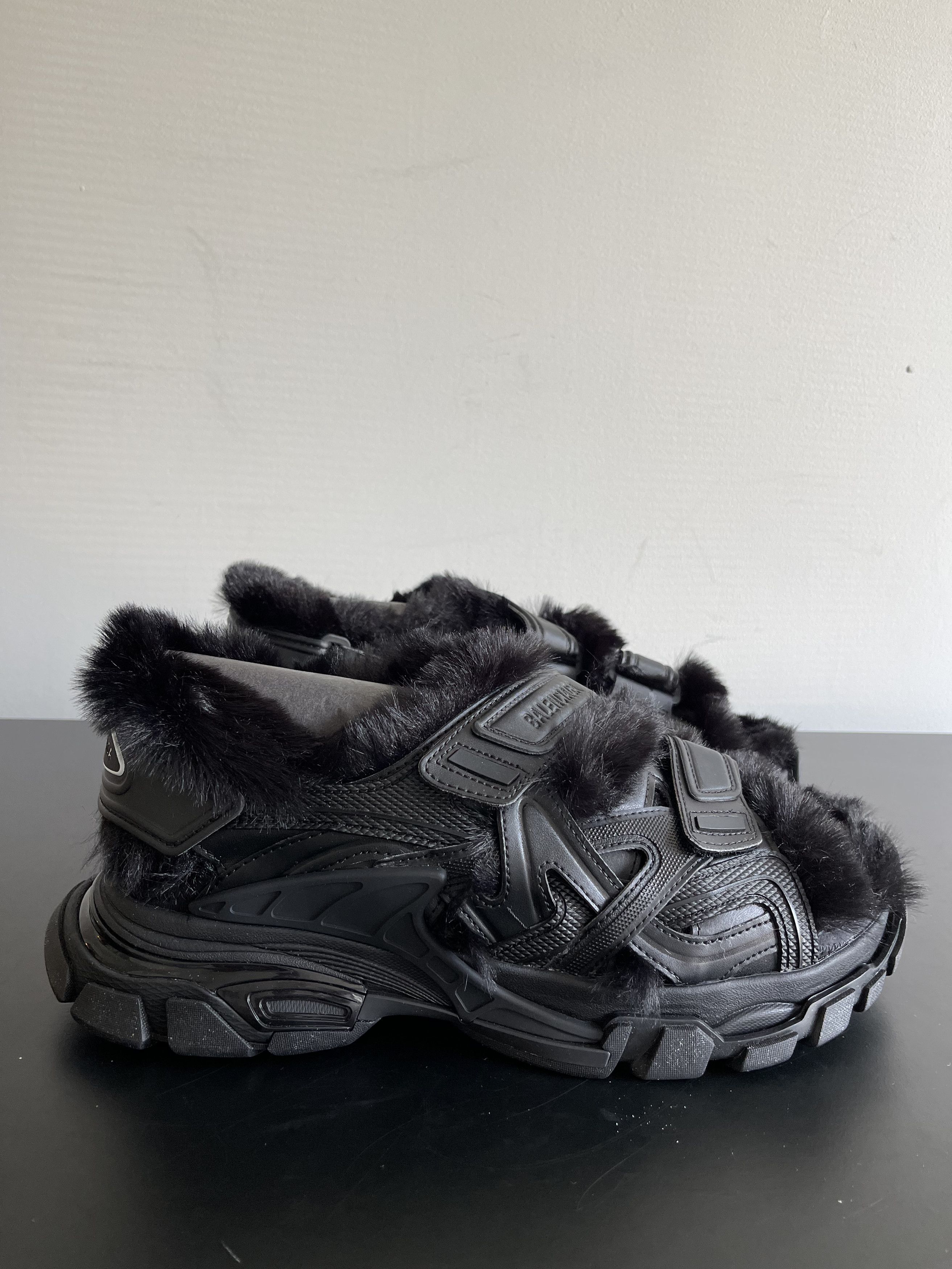 Pre-owned Balenciaga New Faux Fur Lined Track Sandals (43) Us 10 In Black