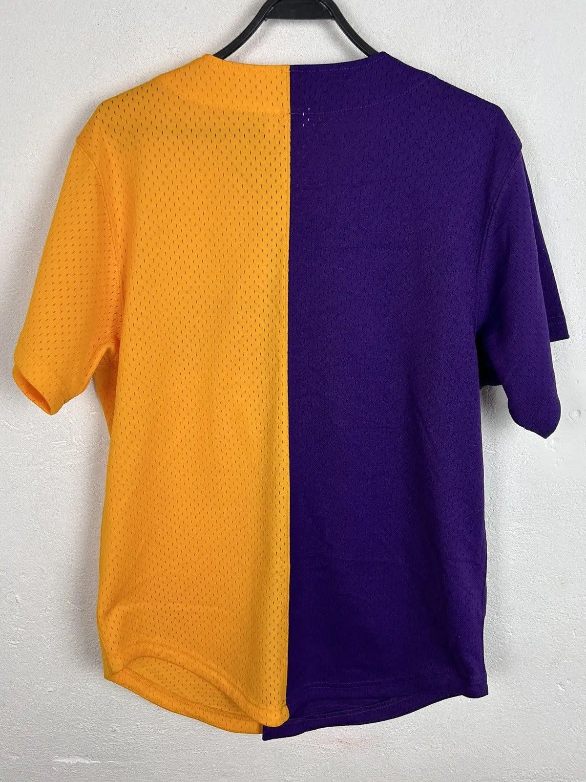 Mitchell & Ness Mitchell & Ness L.A. Lakers SS18 Rare Baseball Jersey Size US M / EU 48-50 / 2 - 4 Thumbnail