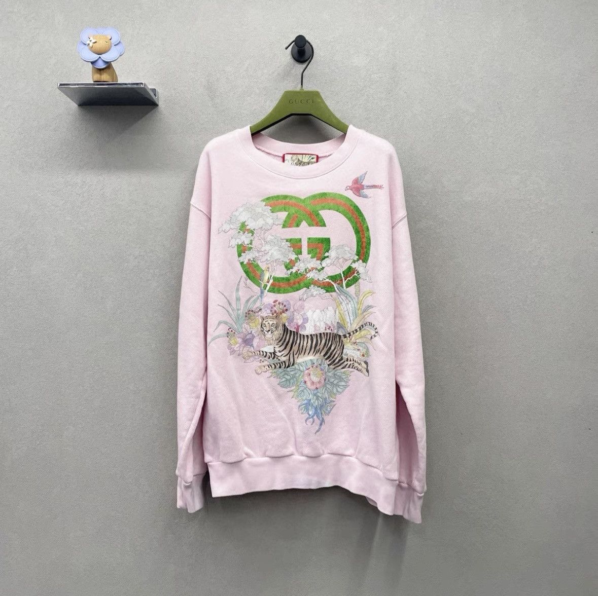Gucci Gucci SS22 Pink Tiger Print Sweatshirt-2507 Size S / US 4 / IT 40 - 1 Thumbnail