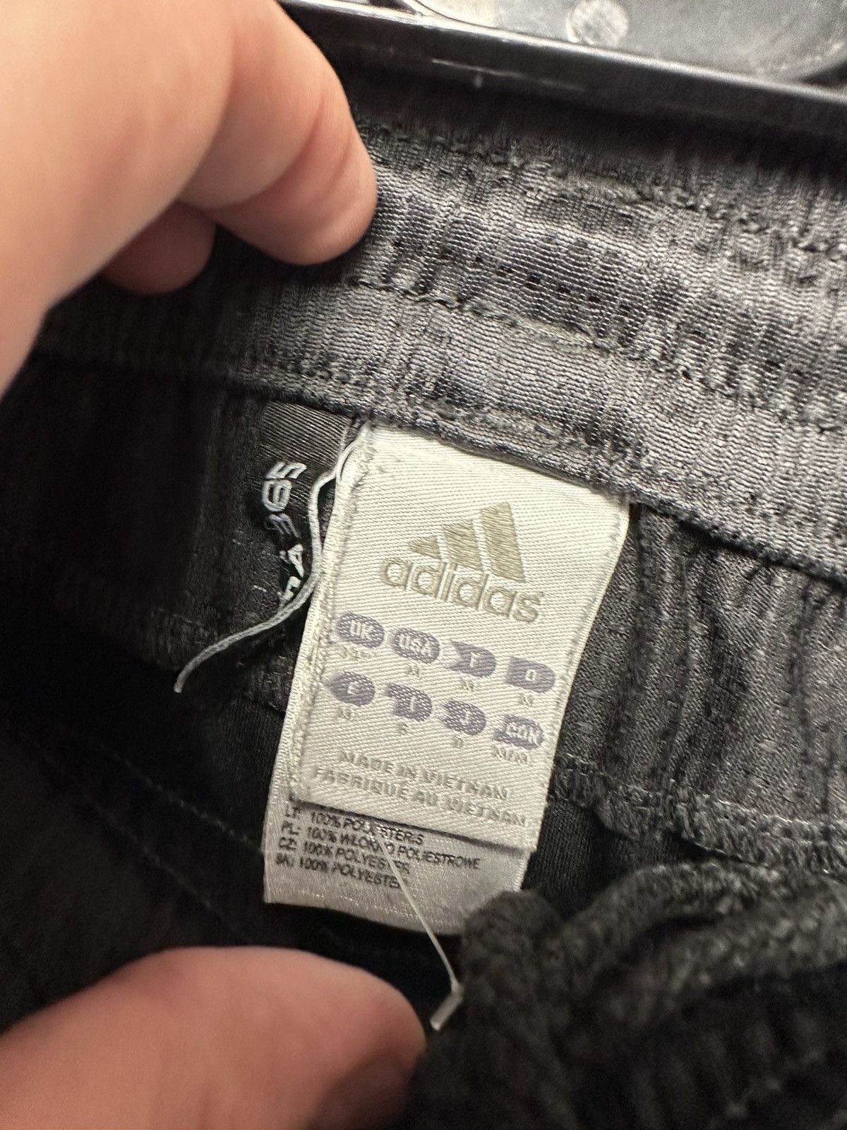 Vintage Vintage adidas Ajax soccer shorts size M Size US 32 / EU 48 - 4 Thumbnail