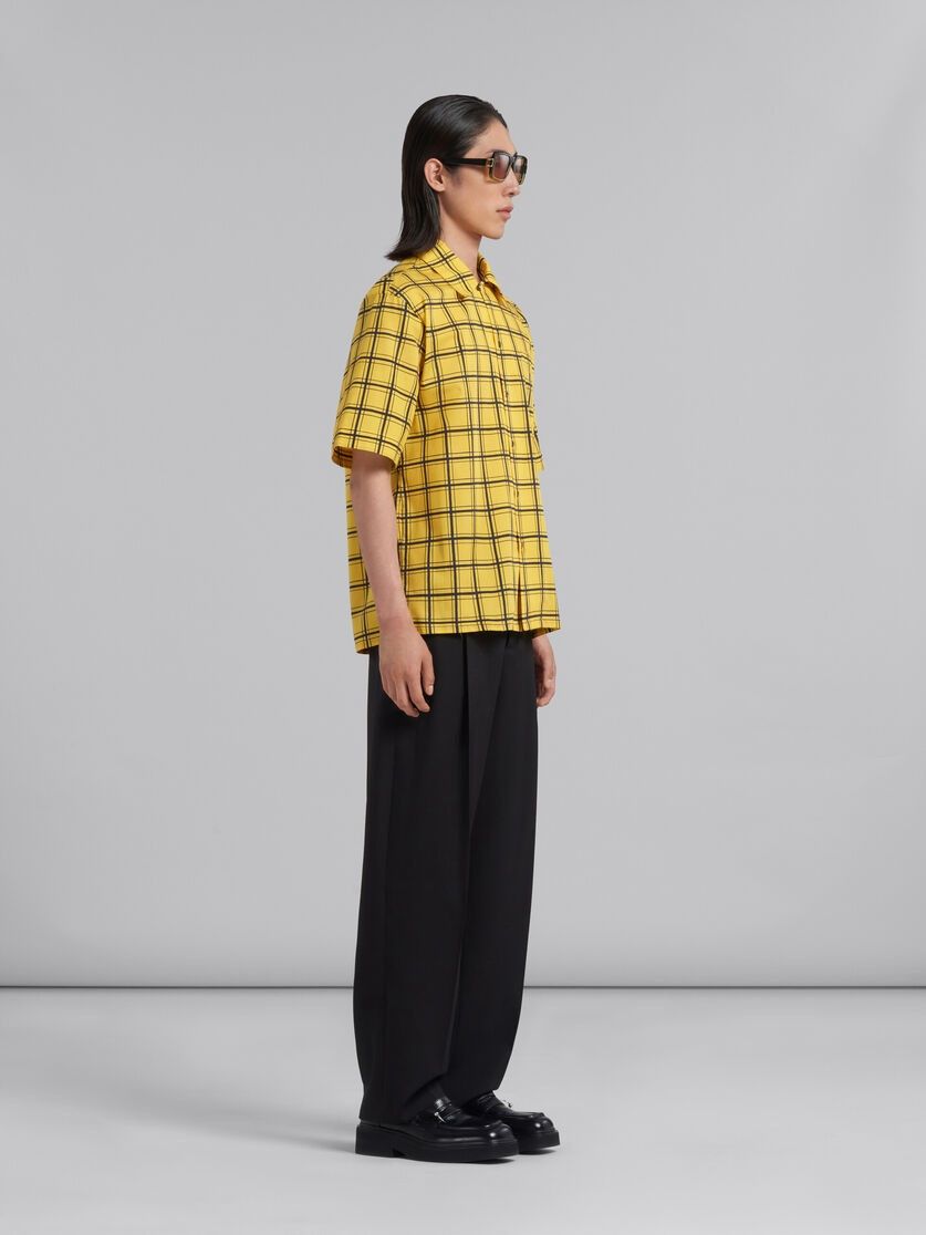 o1w1db10125 Checked Poplin Bowling Shirt in Yellow