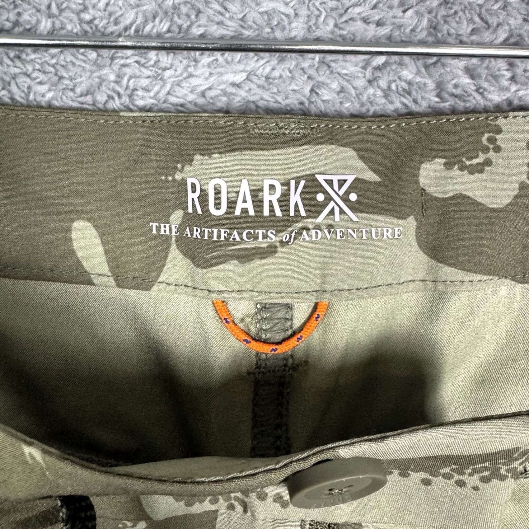 Roark Roark Shorts Mens 32x8 Explorer 2.0 Hybrid Camo Stretch Green Wicking Zip Pocket Size US 32 / EU 48 - 7 Thumbnail