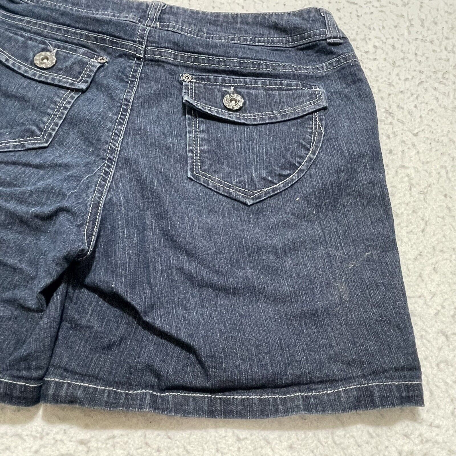 Other Baccini Women's Size 8 Denim Shorts 6" Inseam Mid Rise Size 30" / US 8 / IT 44 - 13 Thumbnail