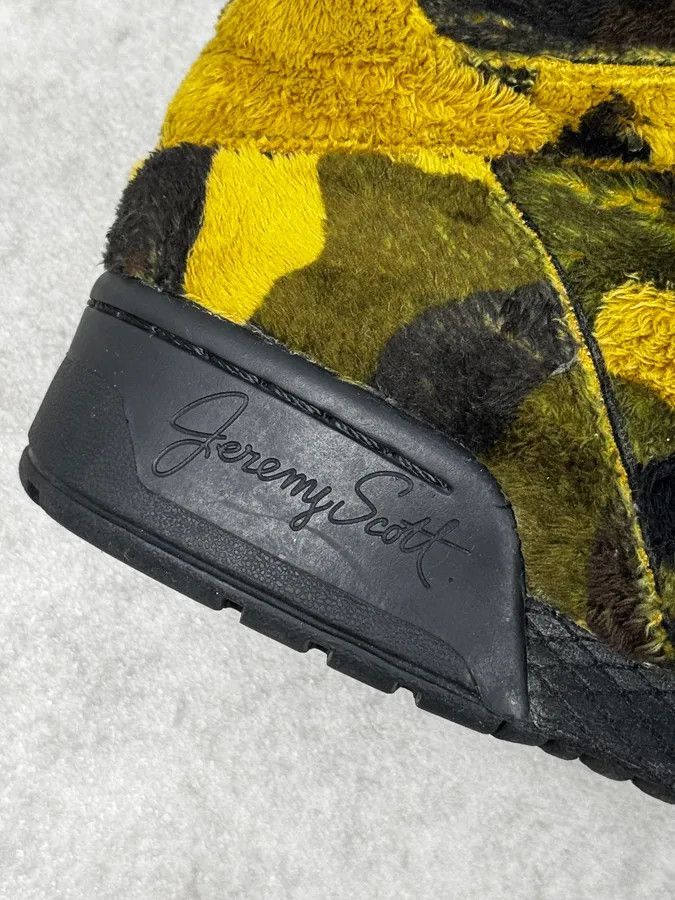 Adidas FW2013 Adidas x Jeremy Scott Khaki Plush Camo Bear Sneakers Size US 9 / EU 42 - 10 Thumbnail