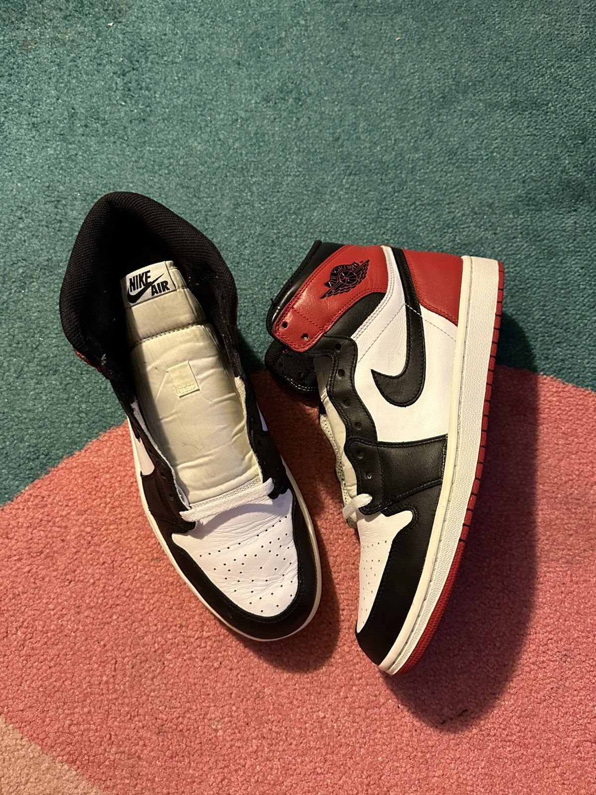 2013 Air Jordan 1 Retro Black Toe size 10.5 Jordan 1 Retro OG 2013 High Black Toe for Sale  main image 3