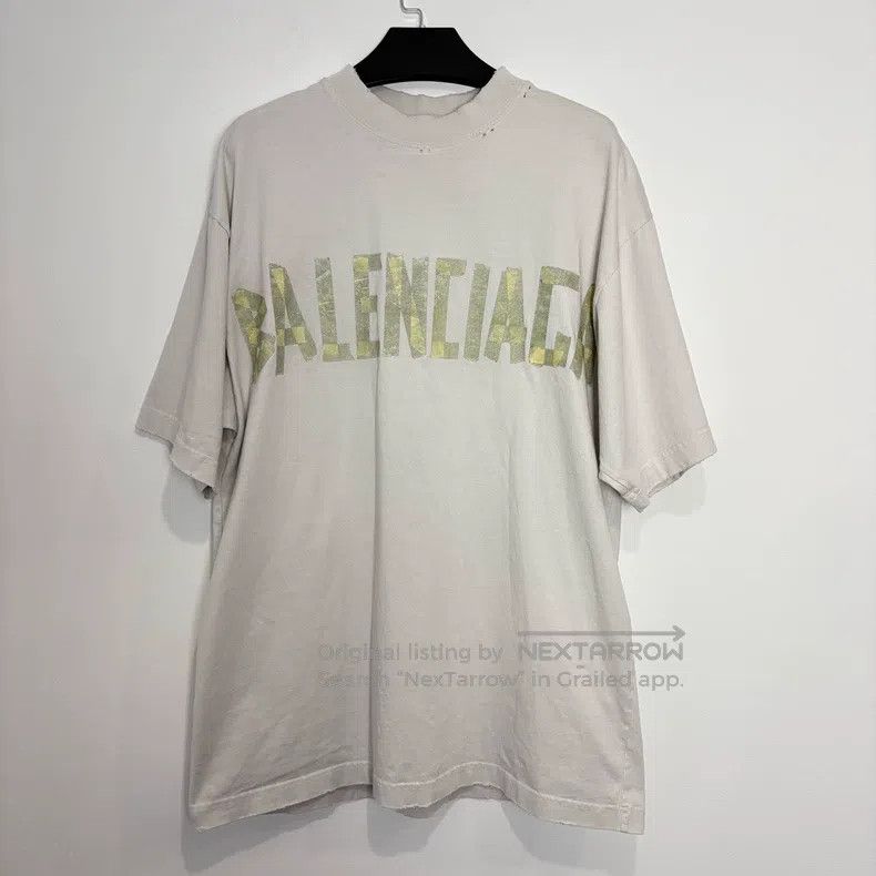 Balenciaga Balenciaga White distressed tape logo short sleeve Size US XS / EU 42 / 0 - 1 Thumbnail
