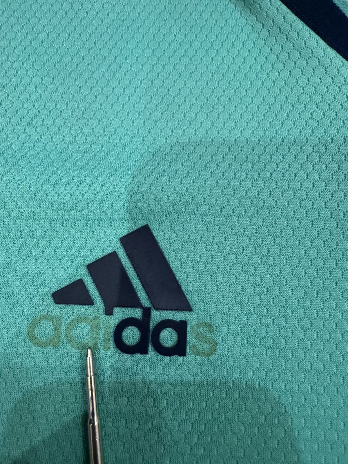 Adidas REAL MADRID 2019 2020 FOOTBALL JERSEY ADIDAS EH5128 SZ S Size US S / EU 44-46 / 1 - 10 Thumbnail