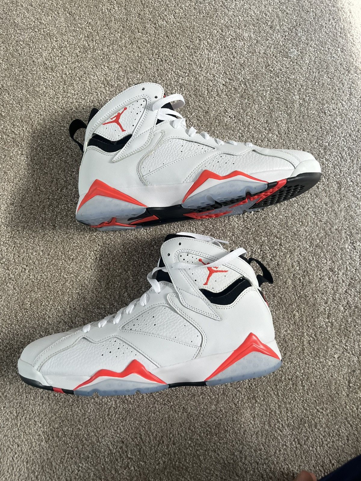Nike Jordan 7 Retro White Infrared Size US 11 / EU 44 - 1 Thumbnail
