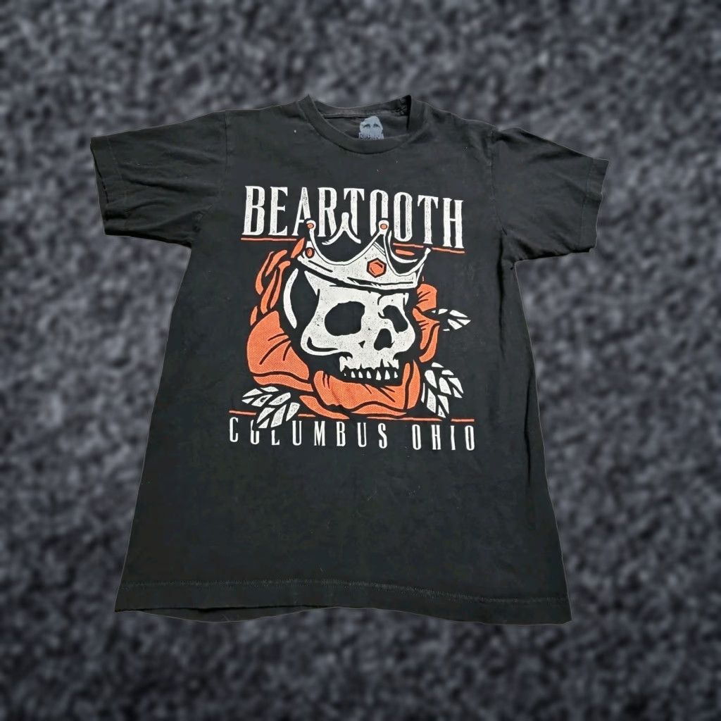 Vintage Red Bull Records Beartooth Columbus Ohio T‑Shirt Adult Small Black Band Grunge Metal Punk Concert Merch 2010s Mens Size US S / EU 44-46 / 1 - 1 Thumbnail