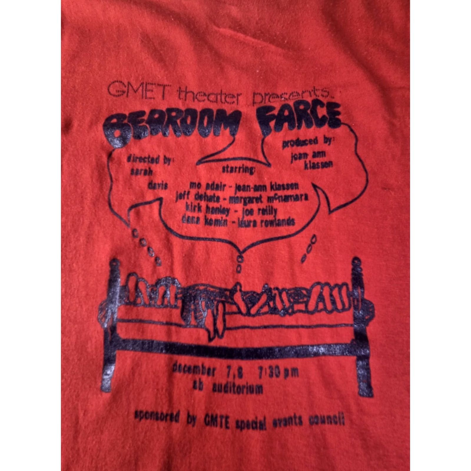 Vintage VINTAGE Alan Ayckbourn Play T Shirt Red USA Large Single Stitch Unisex Adults Short Sleeve Stitch 90s Theme ©️ Size US L / EU 52-54 / 3 - 2 Thumbnail