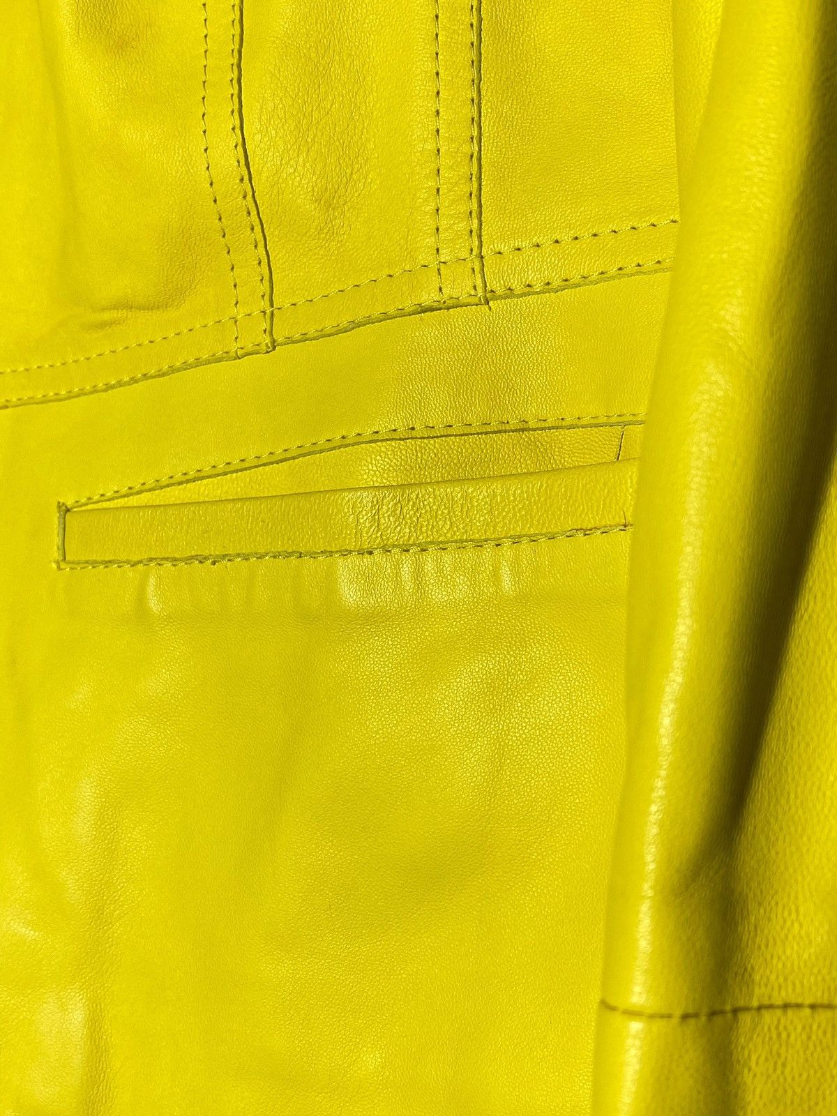 Burberry Vintage Burberry London Yellow Women’s Leather Jacket Size M / US 6-8 / IT 42-44 - 14 Thumbnail