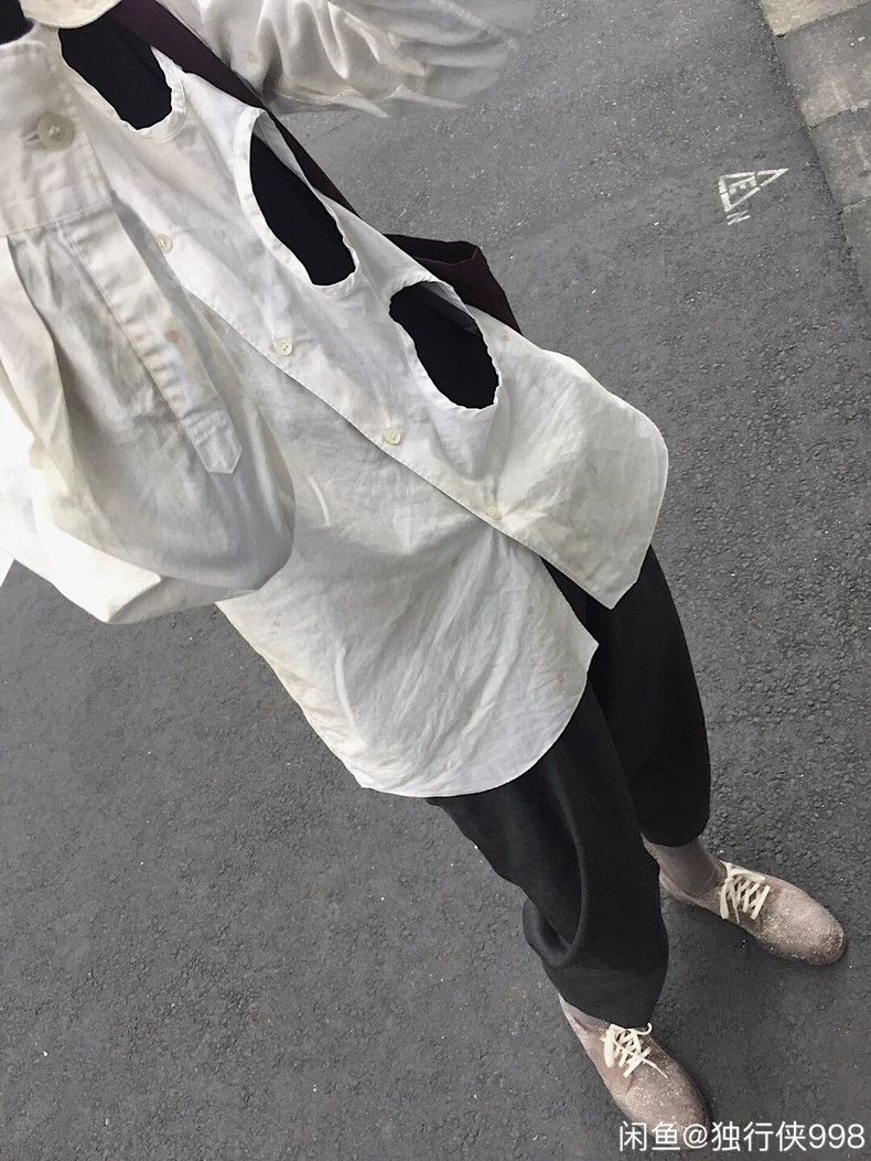 Comme des Garcons Comme des Garcons A shirt with a hole and a dirty stain. Size US XS / EU 42 / 0 - 8 Thumbnail