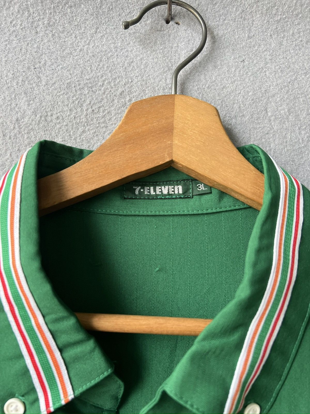 Japanese Brand 367. vintage 90s 7-Eleven Japan uniform jacket. Size US XL / EU 56 / 4 - 3 Thumbnail