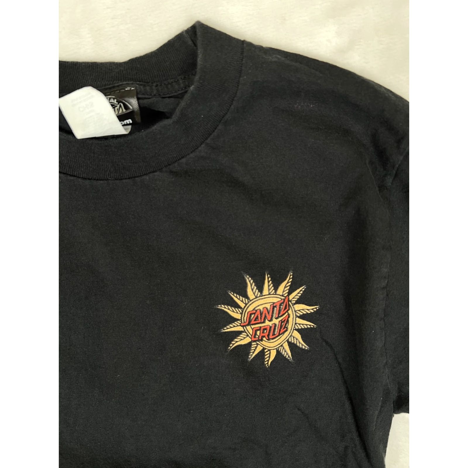 Vintage VINTAGE Santa Cruz T-Shirt Mens Regular Short Sleeve Crew Neck Black Cotton Size S 90s Y2K Tarot Delfino Logo Graphic Print Beach Skateboard Size US S / EU 44-46 / 1 - 3 Thumbnail