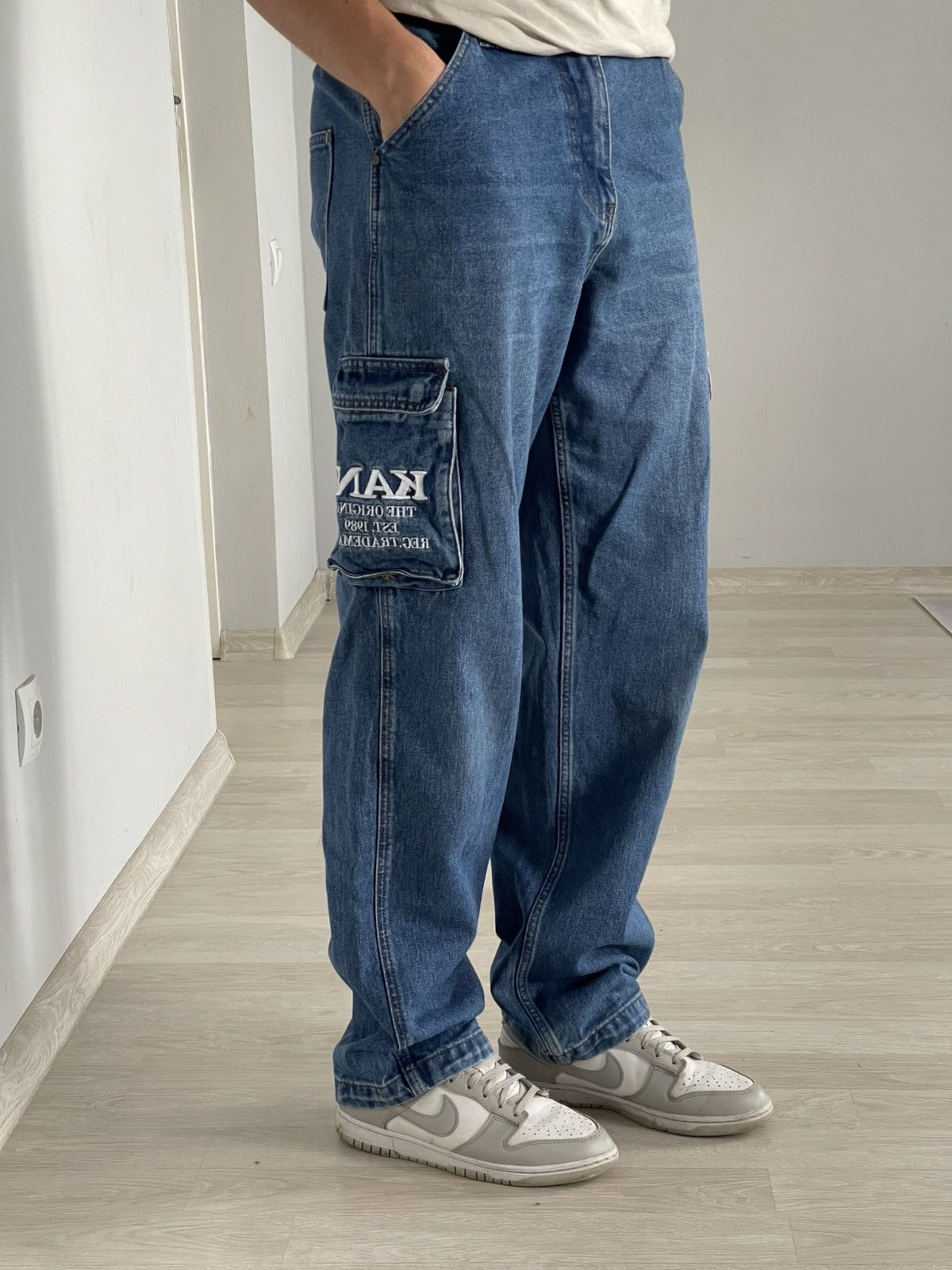 Karl Kani Karl Kani Embroidered Y2k High Waist Loose Cargo Jeans Size US 34 / EU 50 - 2 Thumbnail