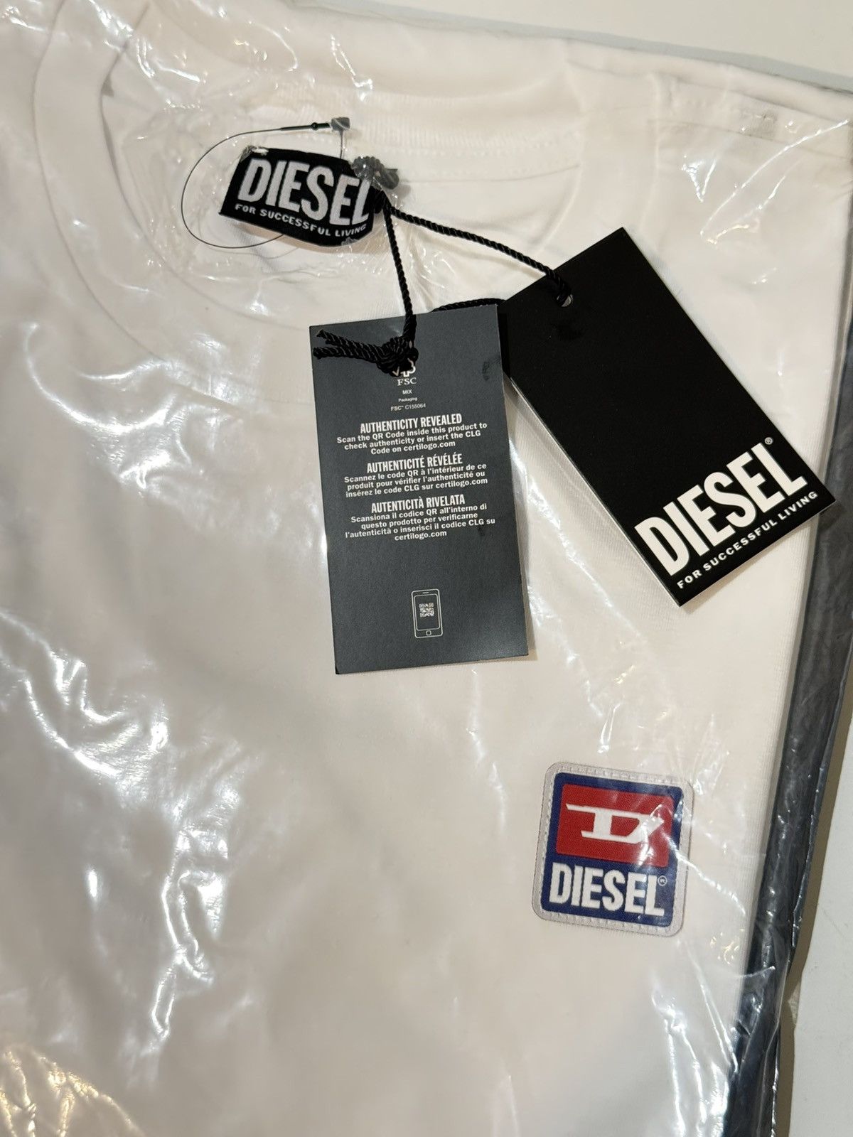 Diesel Diesel t-shirt with patch logo white US L Size US L / EU 52-54 / 3 - 2 Thumbnail