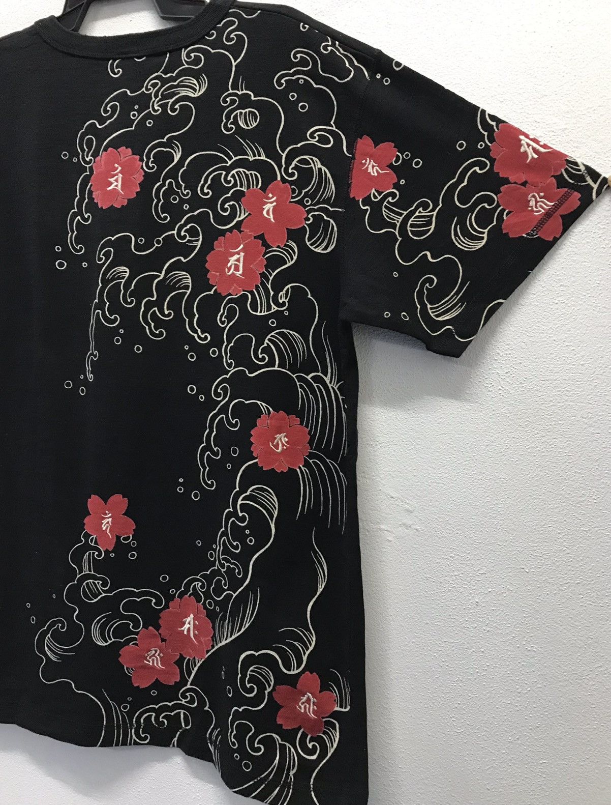 Japanese Brand × Vintage Vintage Japanese Flower Sukajan Shirt Size US XL / EU 56 / 4 - 6 Thumbnail