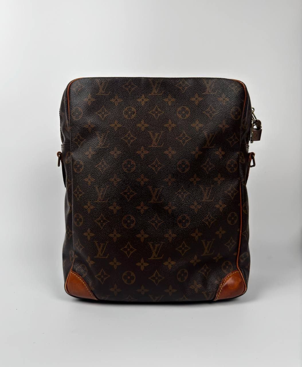 Louis Vuitton Vintage Louis Vuitton Monogram Amazon Shoulder Bag Size ONE SIZE - 6 Thumbnail