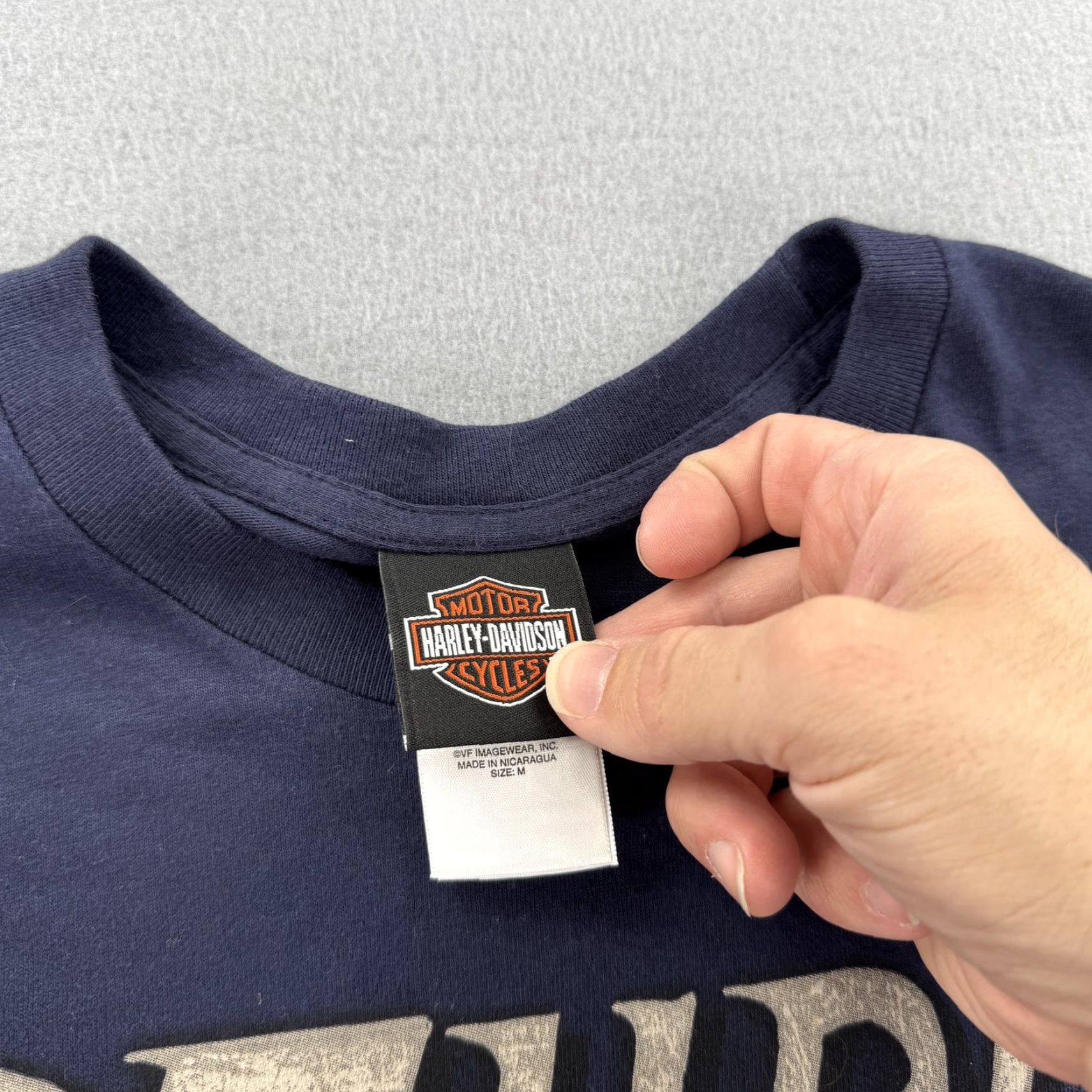 Harley Davidson VINTAGE Harley-Davidson Shirt Mens Medium Navy Blue Living For Speed Sturgis South Dakota Moto Graphic Print Back Bar & Shield 90s Team? Size US M / EU 48-50 / 2 - 4 Thumbnail