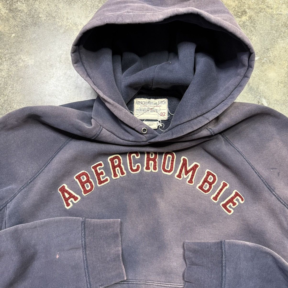 Abercrombie & Fitch vintage y2k Abercrombie and fitch faded thrashed swestshirt Size US L / EU 52-54 / 3 - 8 Thumbnail