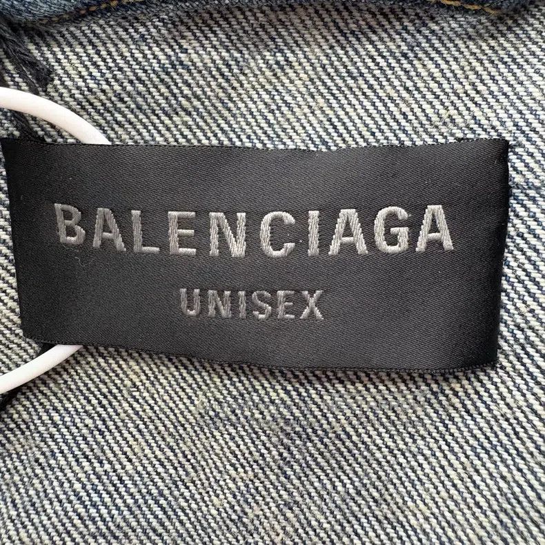 Balenciaga Balenciaga Zipper Destroyed Denim Jacket Size US S / EU 44-46 / 1 - 3 Thumbnail