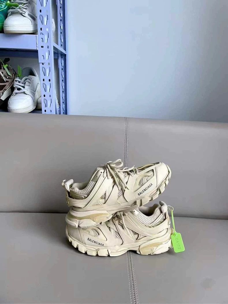 Balenciaga Balenciaga Track Sneakers Desert Yellow Size 43-2506 Size US 10 / EU 43 - 6 Thumbnail