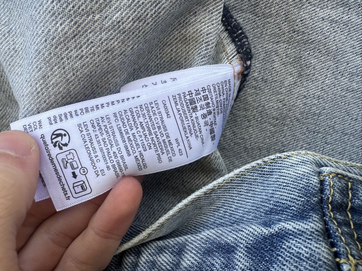 Levi's × Nike Nike Levi’s Denim Trucker Jacket size L Size US L / EU 52-54 / 3 - 6 Thumbnail