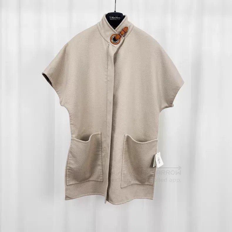 Hermes Hermes Beige and Leather Patch Cashmere Vest Jacket Size XXS / US 00 / IT 34 - 1 Thumbnail