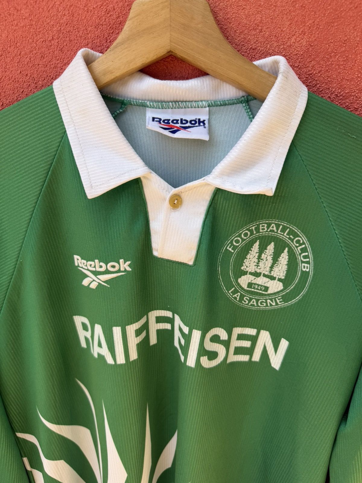 Reebok Football Club La Sagne x Number 8 Size US M / EU 48-50 / 2 - 5 Thumbnail