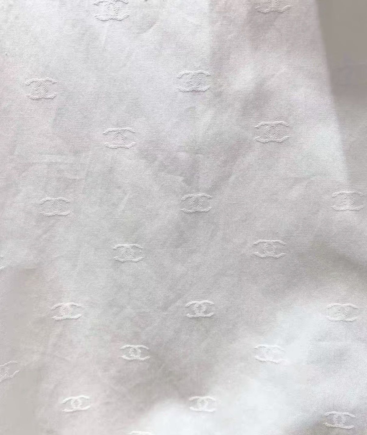 Chanel Chanel 21B Classic White Puff Sleeve Shirt J33 Size XXS / US 00 / IT 34 - 3 Thumbnail