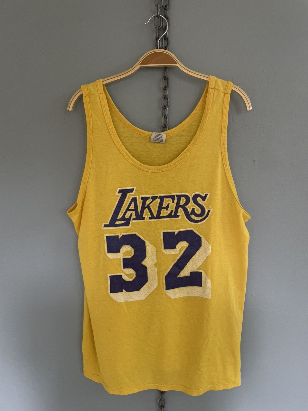 NBA Vintage 80s Lakers 32 Johnson tank top Size US XL / EU 56 / 4 - 1 Thumbnail