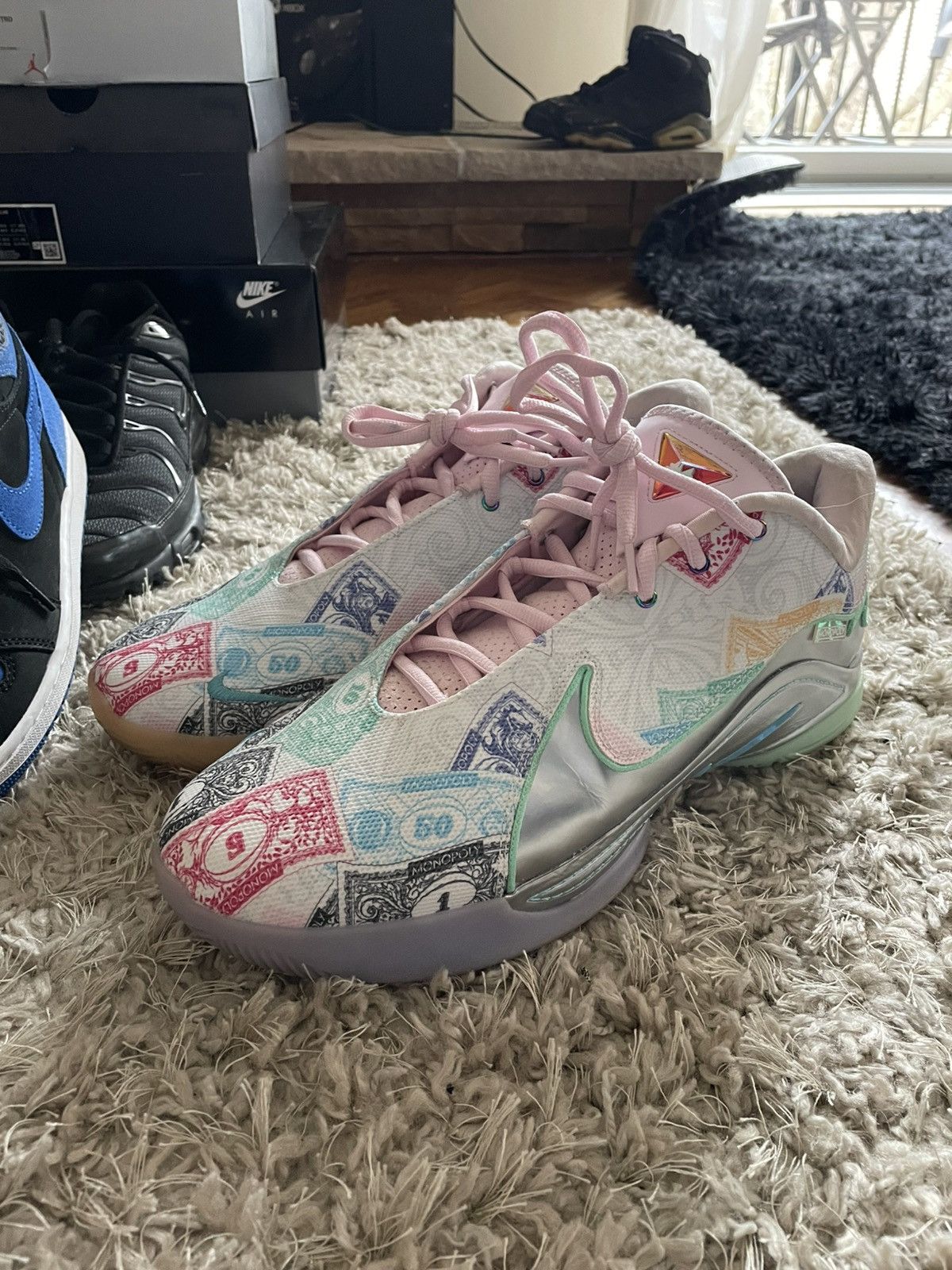 Nike Lebron 22 Monopoly QS Currency Size US 13 / EU 46 - 1 Thumbnail