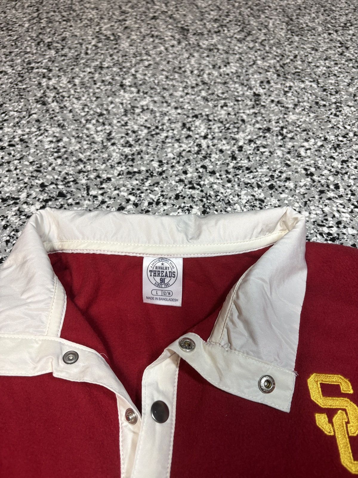 NCAA 2000s Rivalry Threads USC Trojans College Polo L/S Sz L 0551 Size L / US 10 / IT 46 - 3 Thumbnail