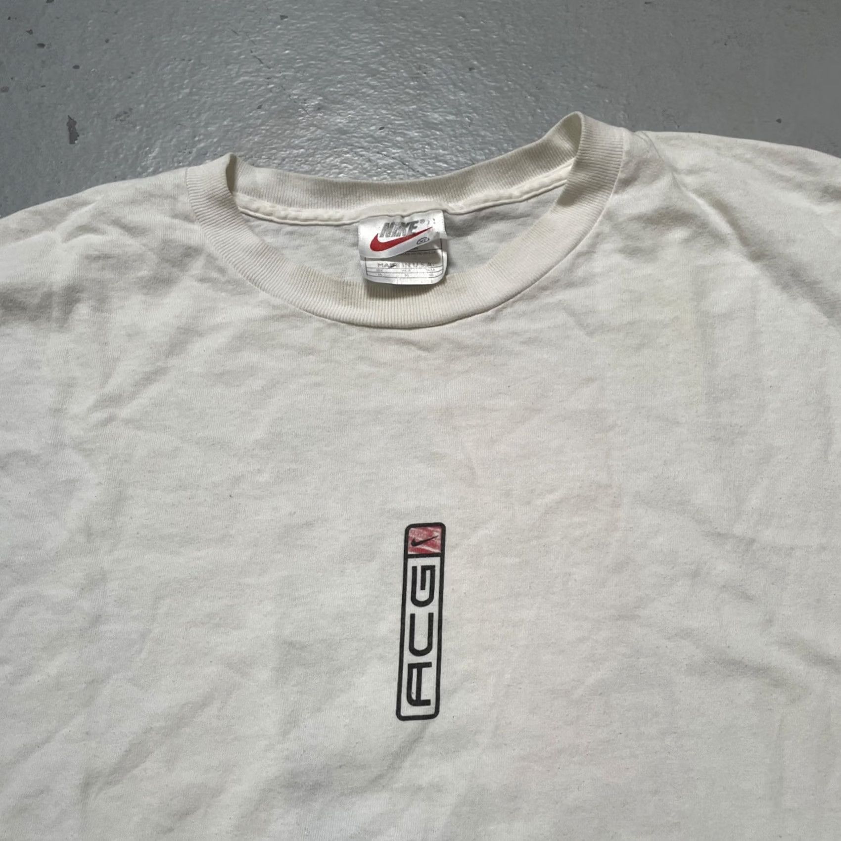 Nike ACG VINTAGE Nike ACG T-Shirt Classic Logo 2-Sided Graphic Made In USA XL Size US XL / EU 56 / 4 - 2 Thumbnail